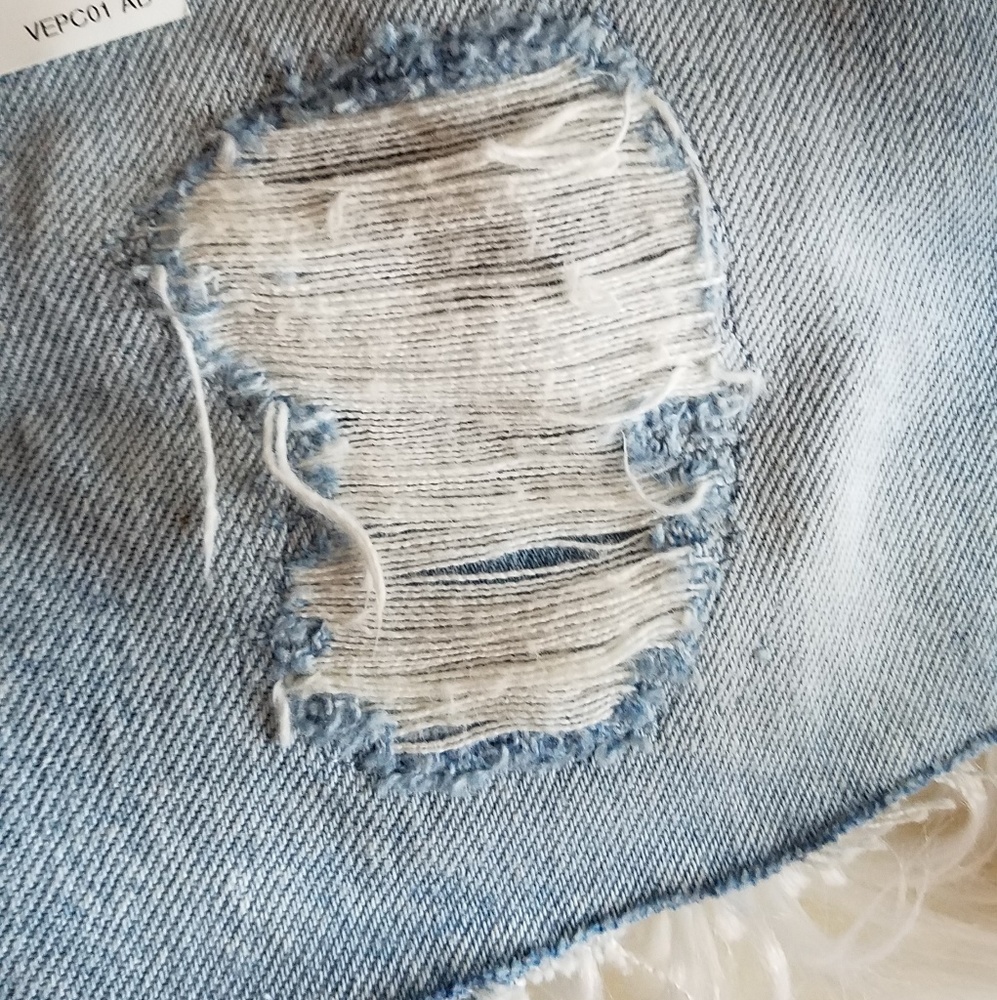 Levi's made and crafted high rise cut off shorts - Picture 7 of 7